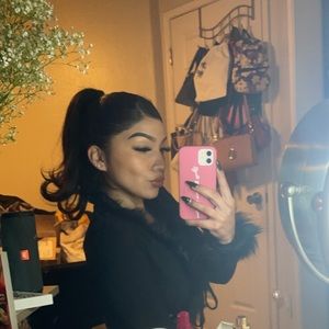 Meet your Posher, Jamy